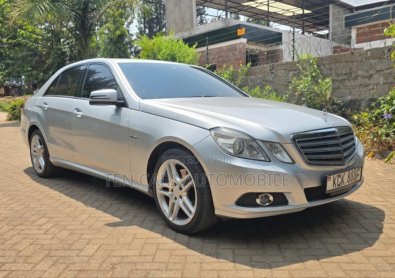 Mercedes-Benz E250 2008 Silver