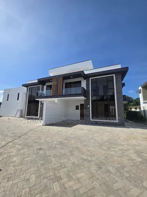4bdrm Townhouse/Terrace in Nyali Plus Dsq for sale