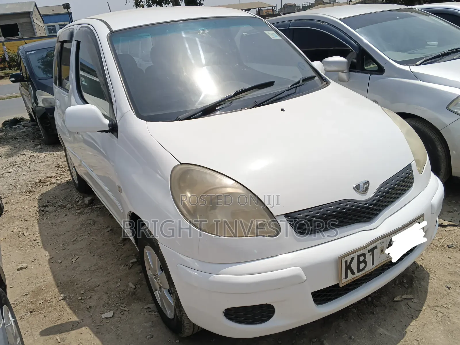 Toyota Fun Cargo 2008 White