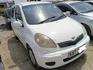 Toyota Fun Cargo 2008 White