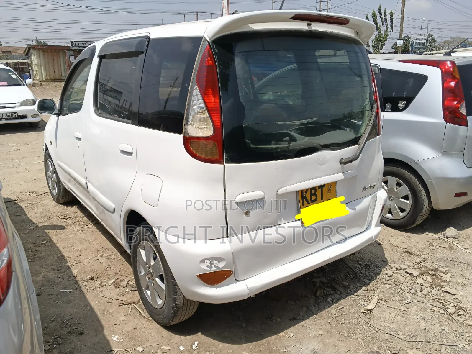 Toyota Fun Cargo 2008 White