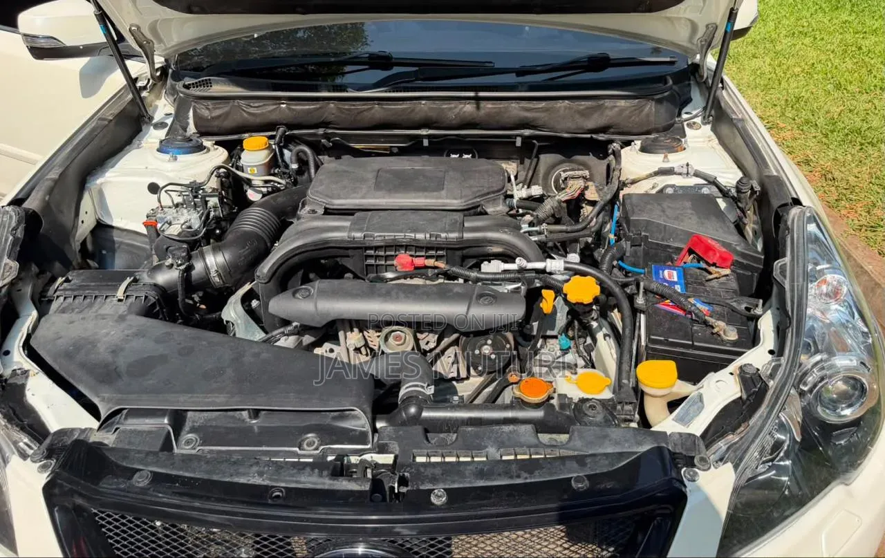 Subaru Legacy 2011 Pearl