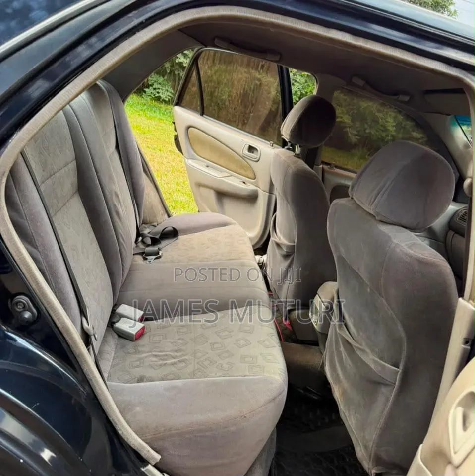 Toyota Corolla 1999 Black