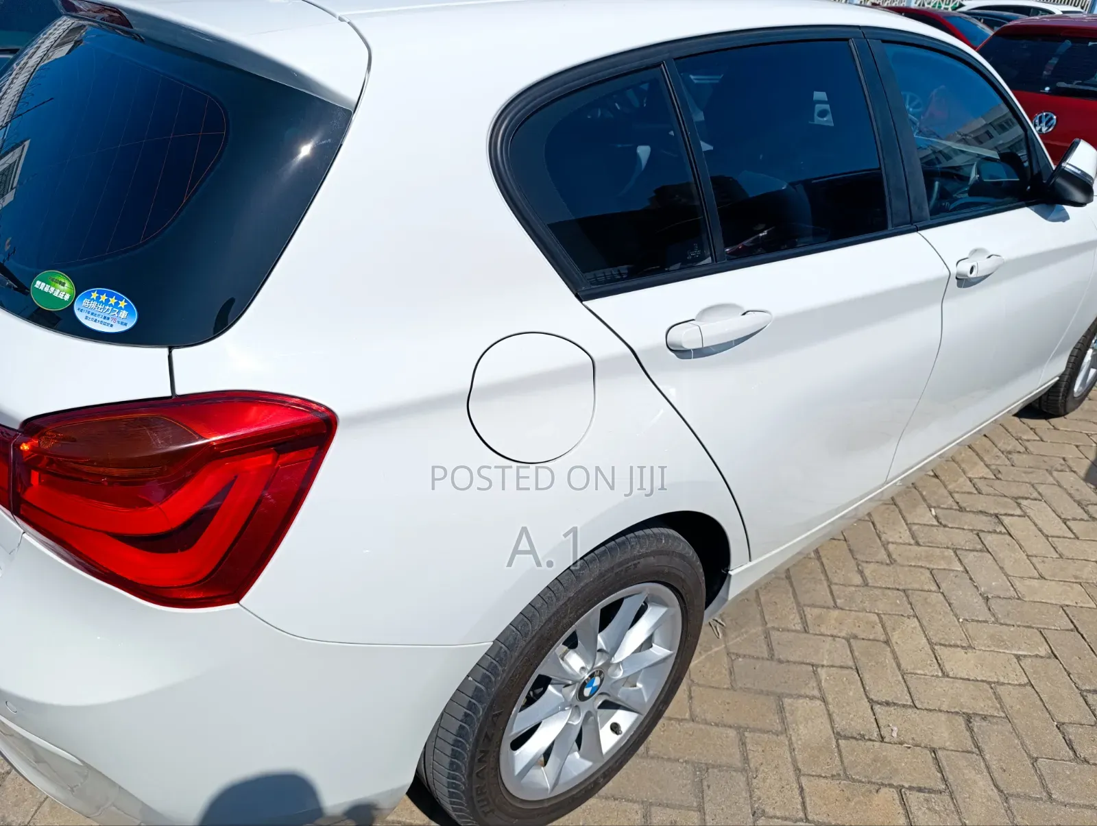 BMW 118i 2019 Off white