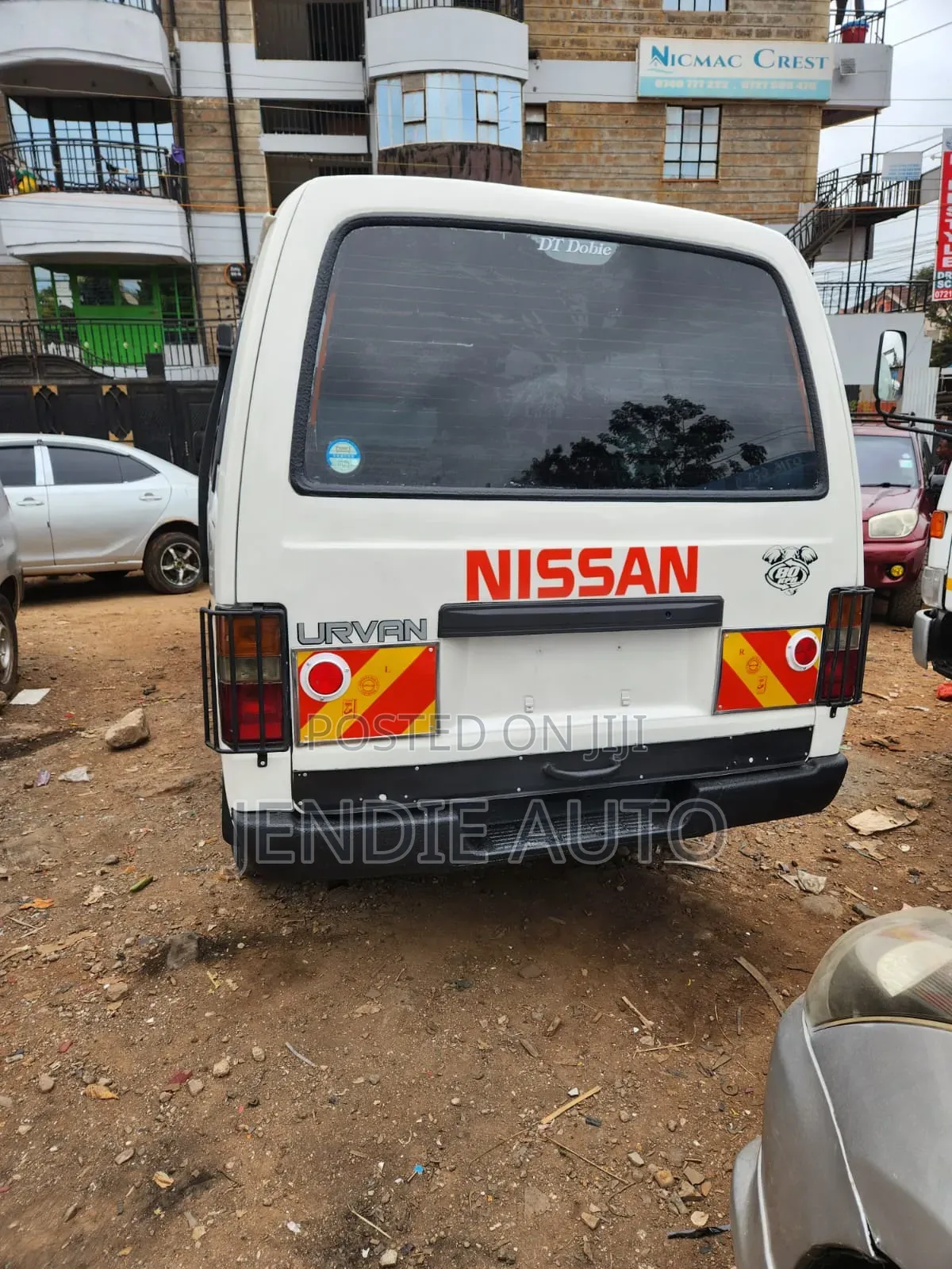 Nissan Caravan (Urvan) 2008 White