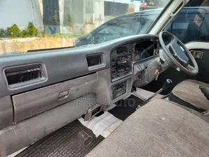 Nissan Caravan (Urvan) 2008 White