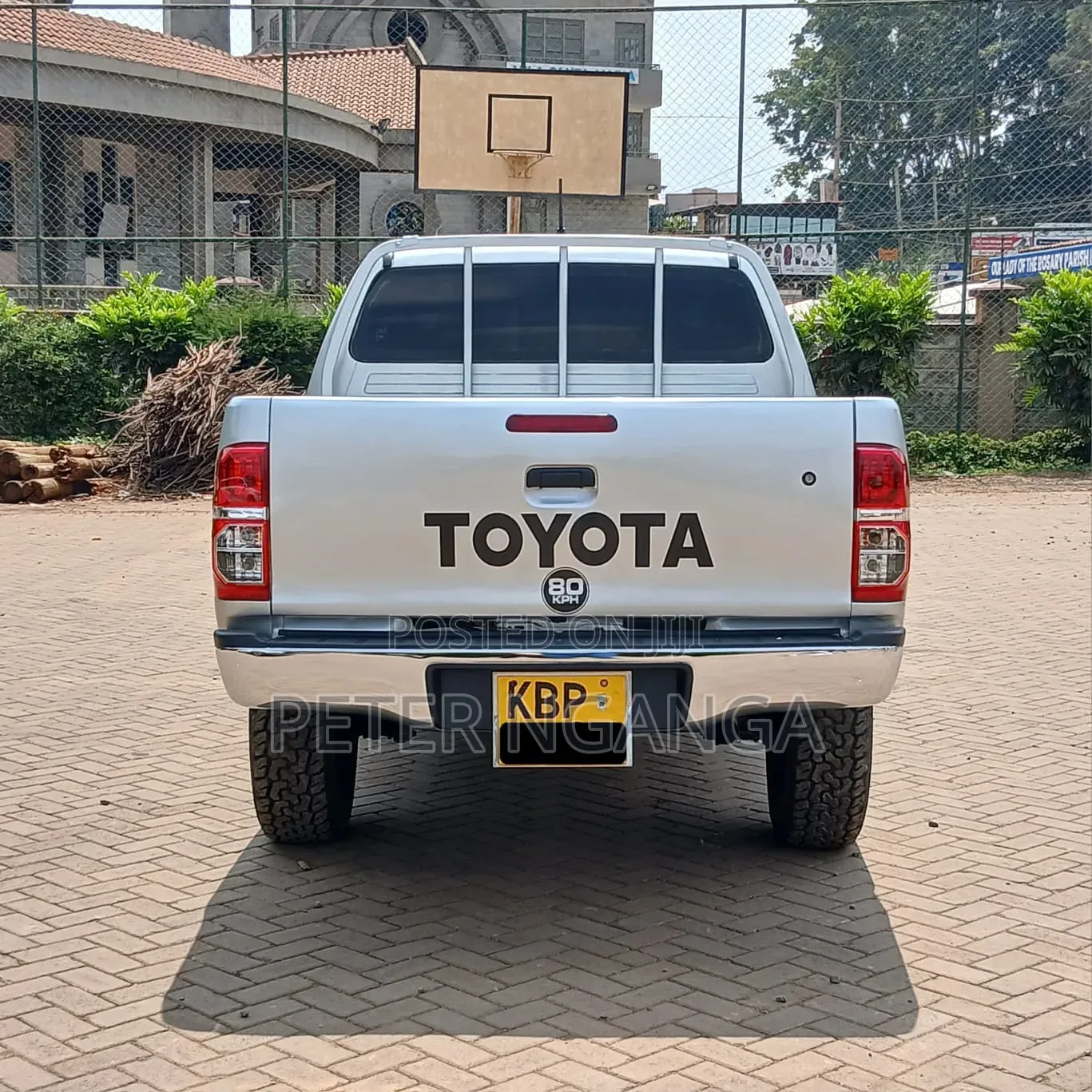 Toyota Hilux 2011 Gray