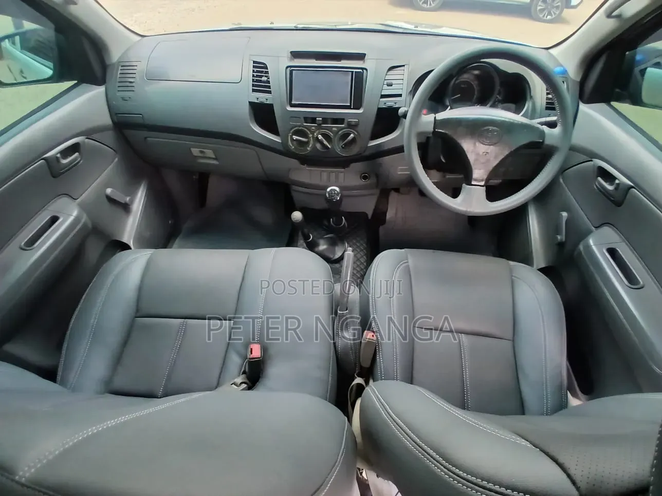 Toyota Hilux 2011 Gray