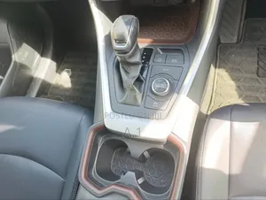 Toyota RAV4 Hybrid 2019 Gray