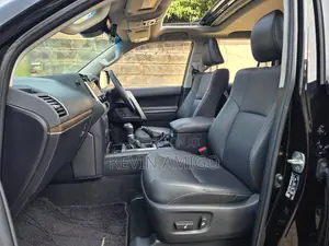 Toyota Land Cruiser Prado 2.8 2023 Black