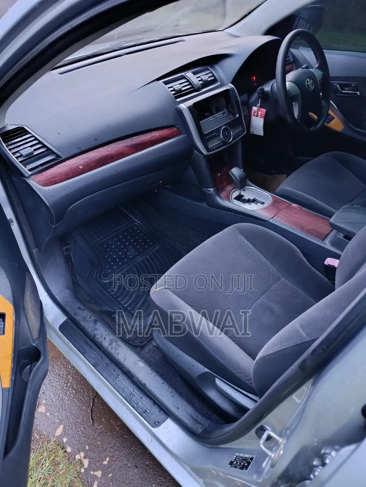 Toyota Allion 2010 Silver