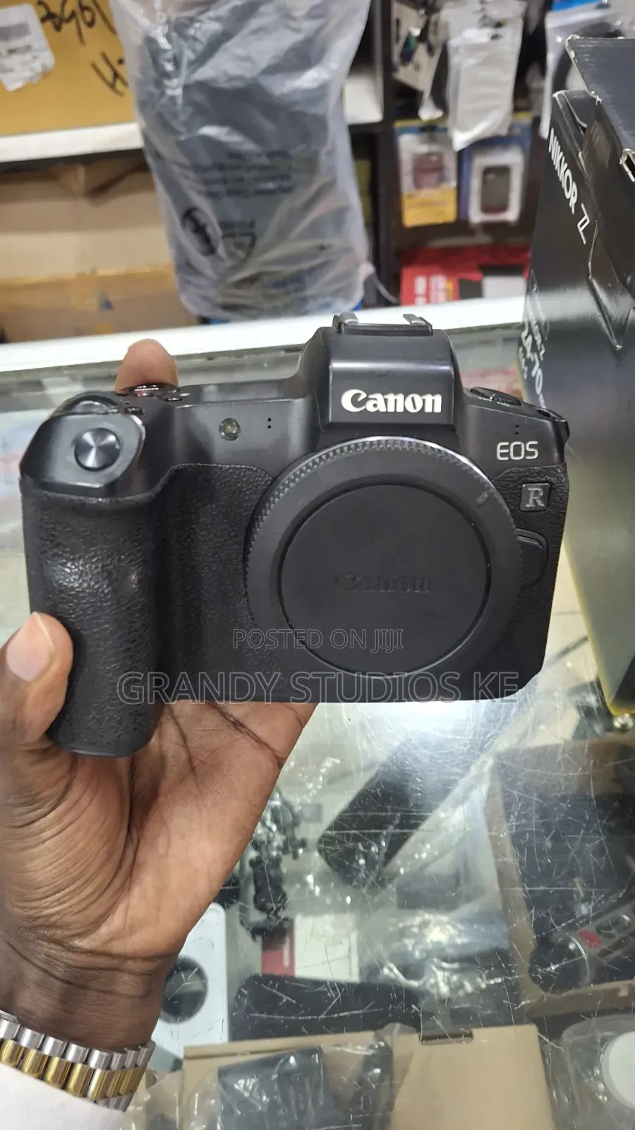 Canon EOS R - Body Only
