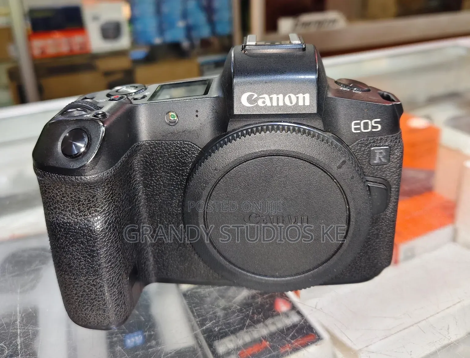 Canon EOS R - Body Only