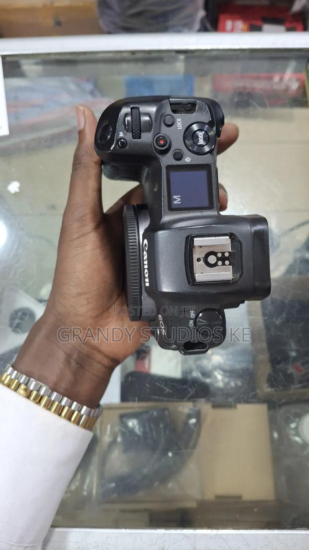 Canon EOS R - Body Only - thumbnail 3