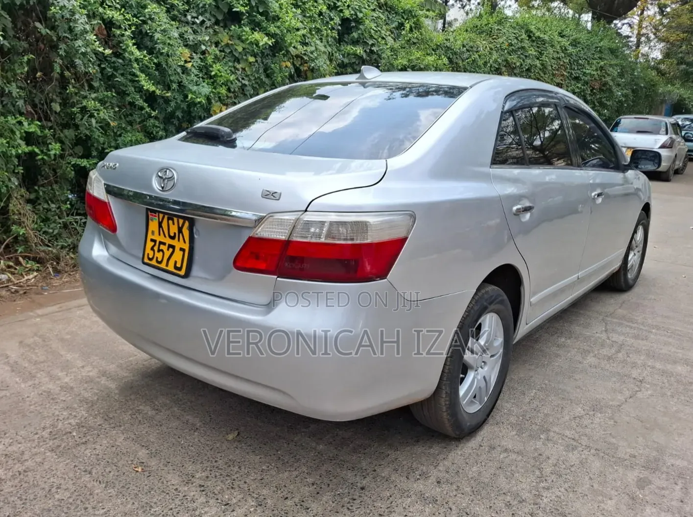 Toyota Premio 2010 Silver