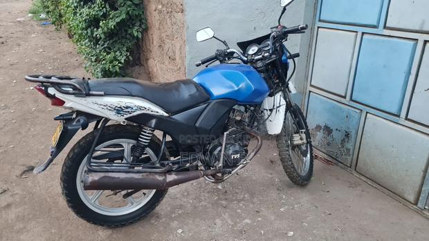 TVS Max Semi Trail 125 2017 Blue