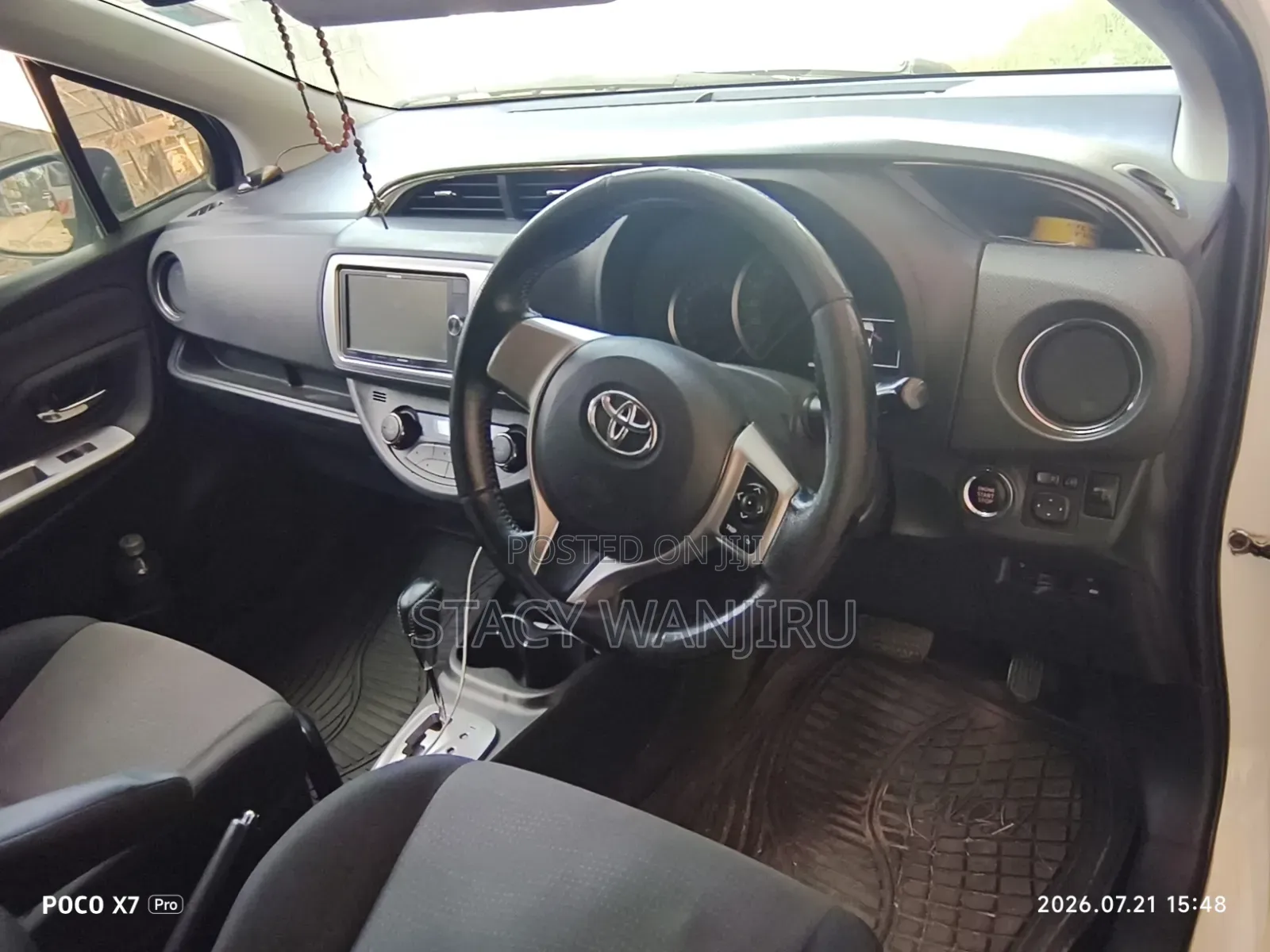 Toyota Vitz 2014 White
