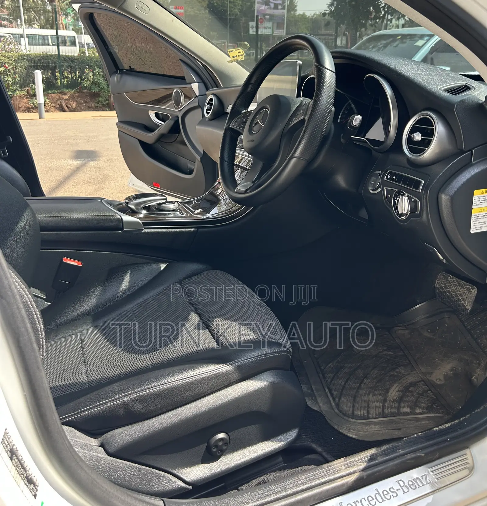 Mercedes-Benz C200 2017 White