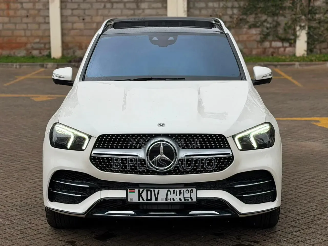 Mercedes-Benz GLE-Class 2019 White