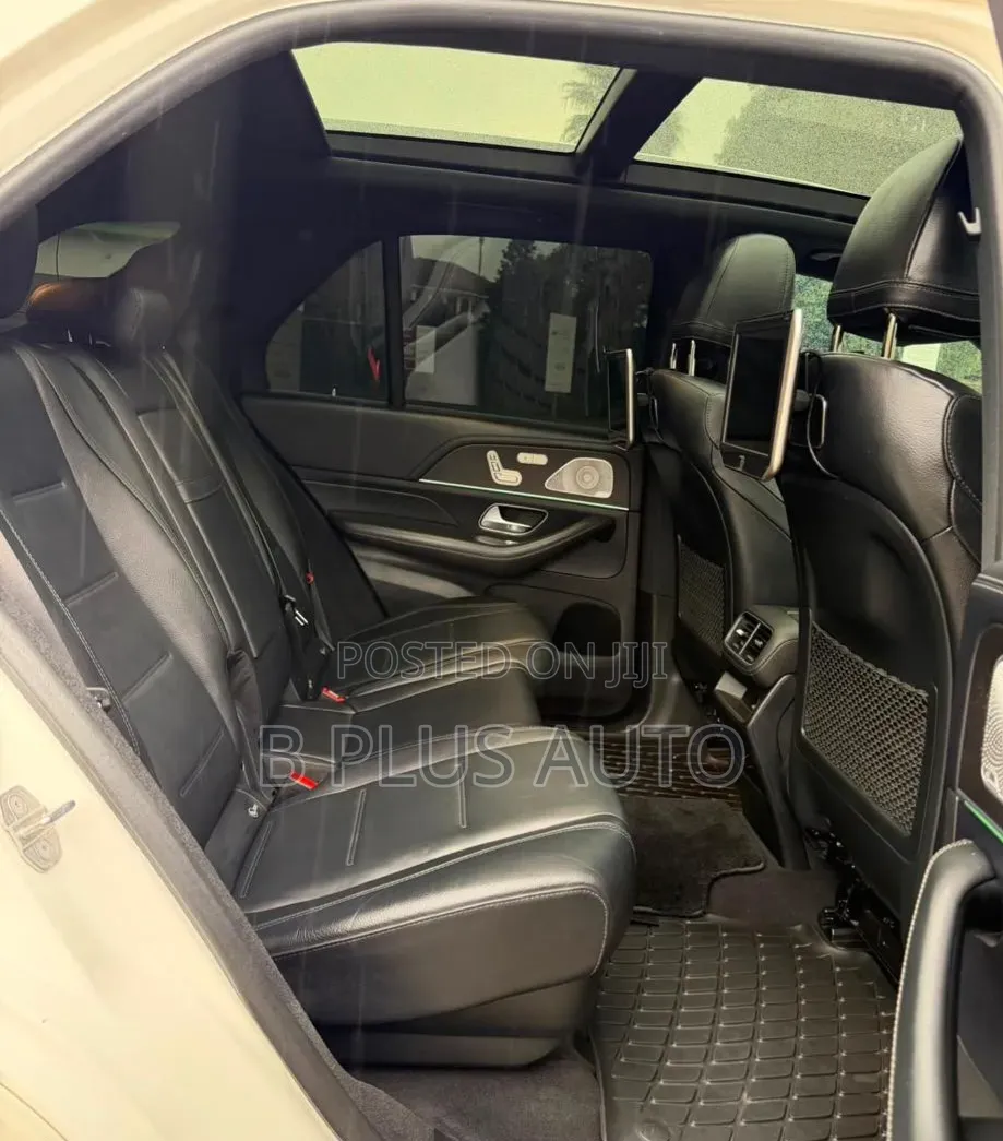 Mercedes-Benz GLE-Class 2019 White