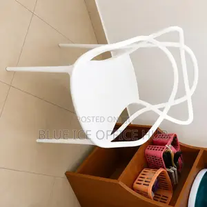 Modern Plastic White Dining Chair Restaurant Chair