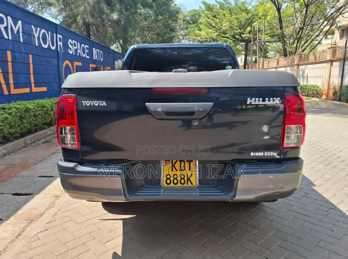 Toyota Hilux 2018 Black