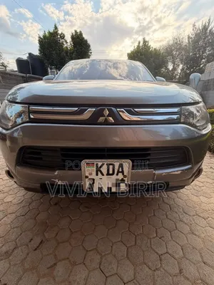 Mitsubishi Outlander 2013 Silver