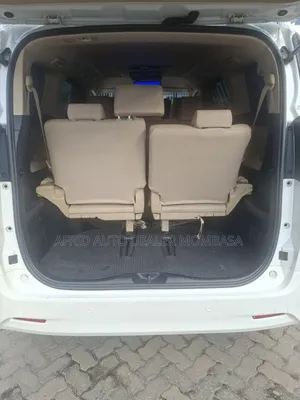 Toyota Vellfire 2018 White