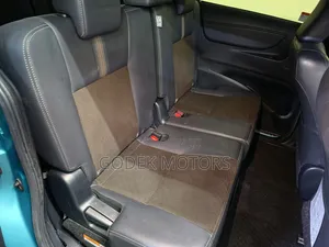 Toyota Sienta 2019 Blue