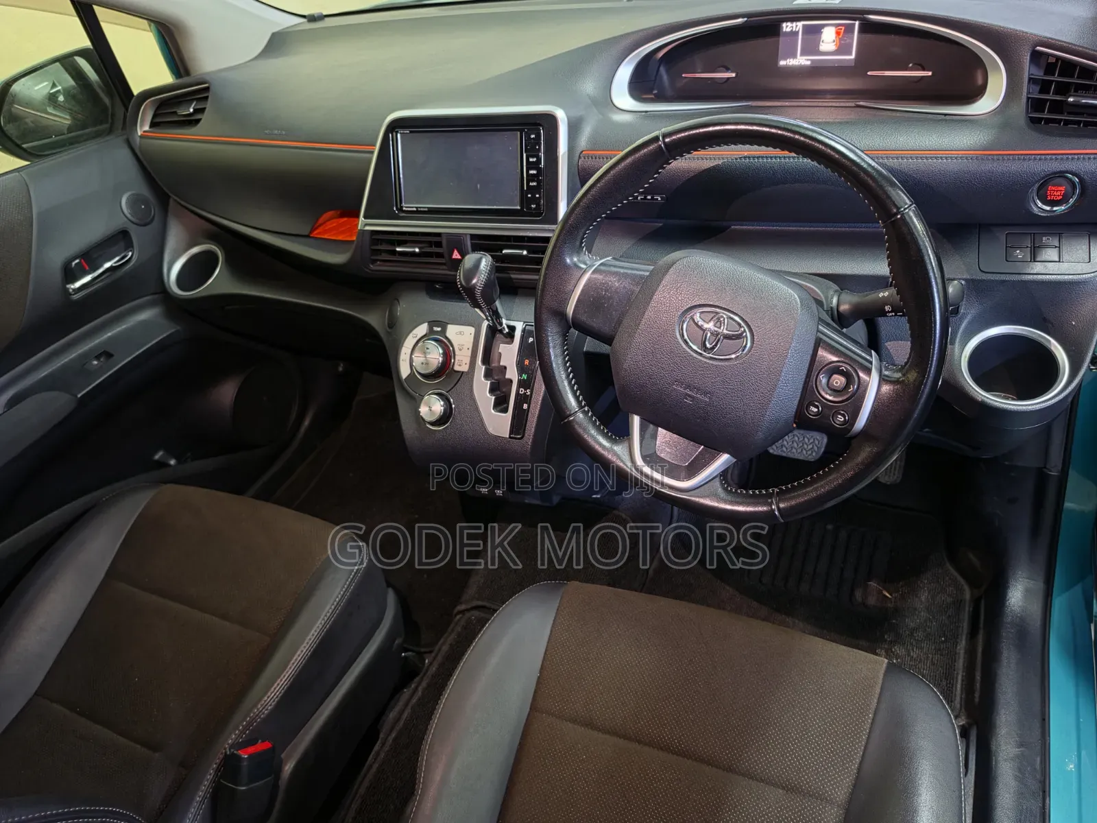 Toyota Sienta 2019 Blue