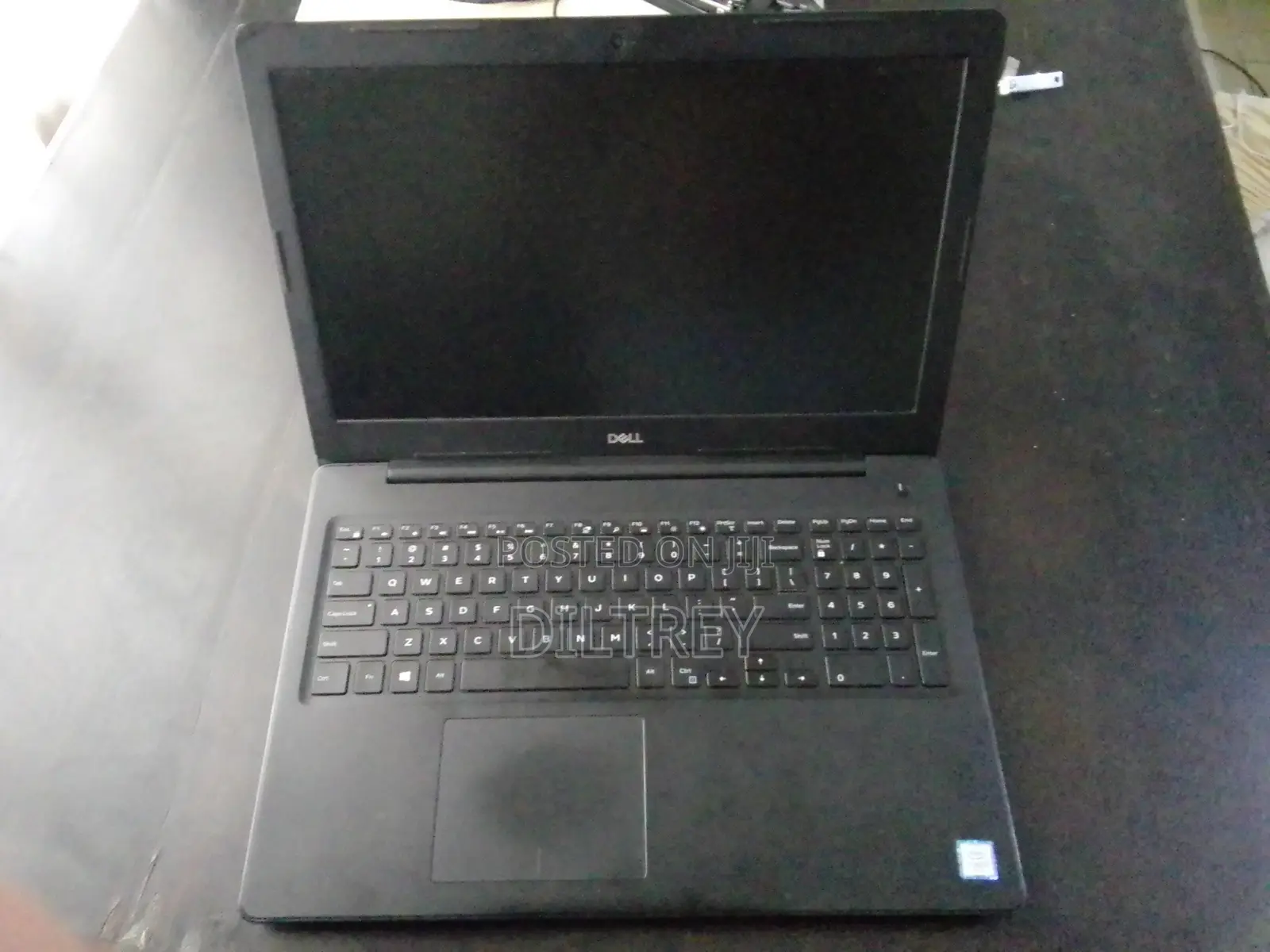 Laptop Dell Latitude 3590 4GB Intel Core i3 SSD 256GB