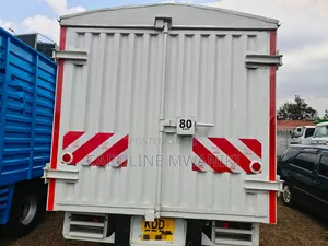 Mitsubishi Canter Fe84