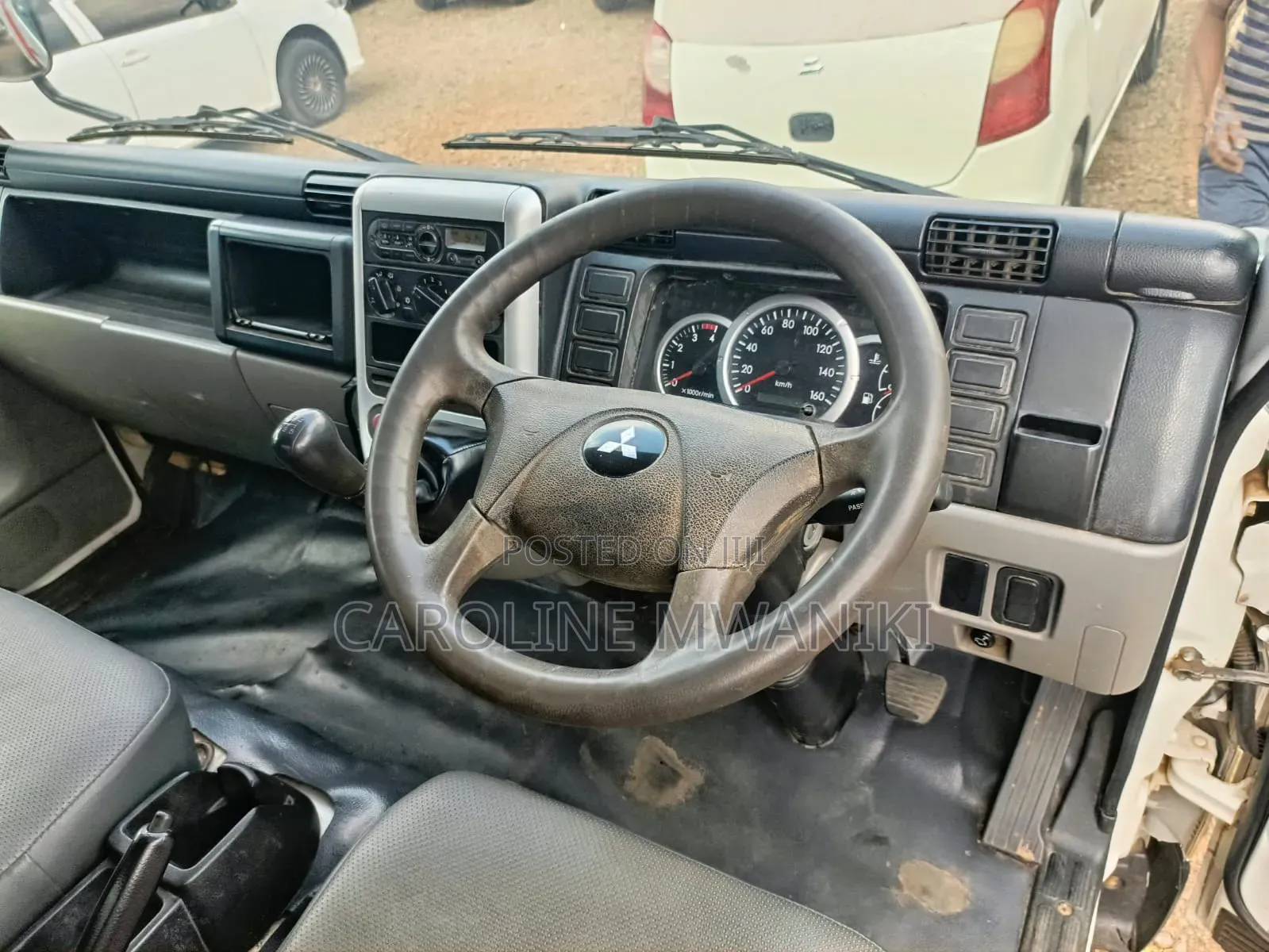 Mitsubishi Canter Fe84
