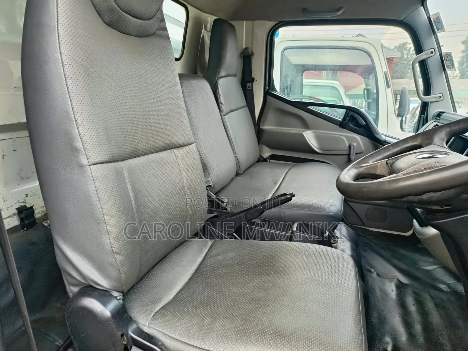 Mitsubishi Canter Fe84