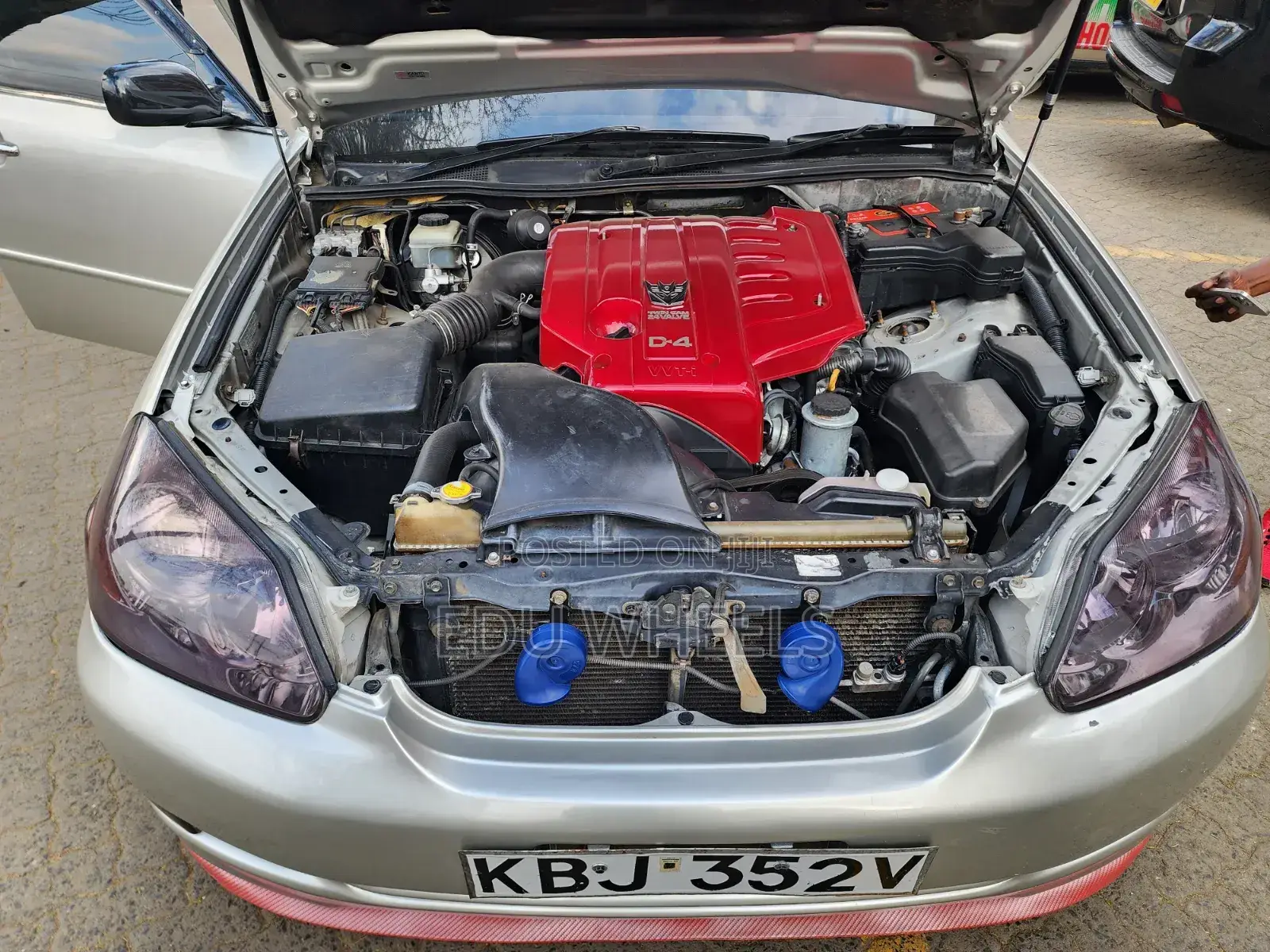 Toyota Mark II 2004 Silver
