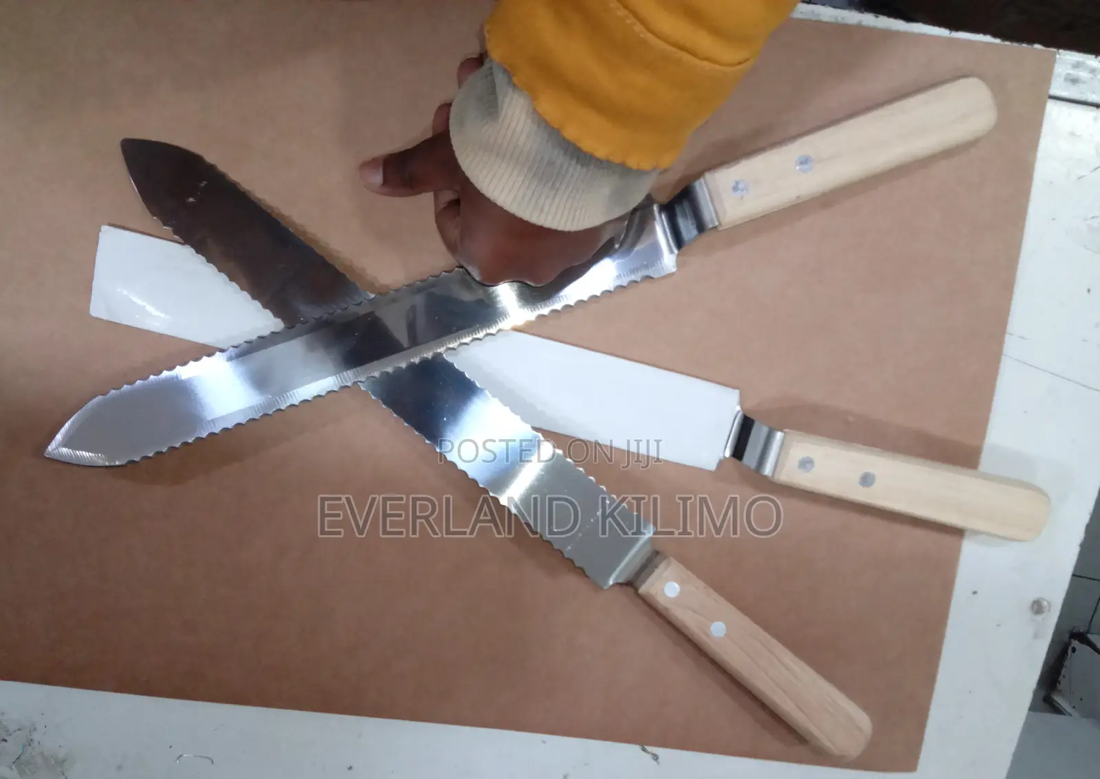 Stainless Steel Serrated Honey Uncapping Knife