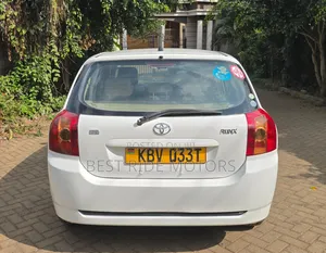 Toyota Corolla RunX 2006 White