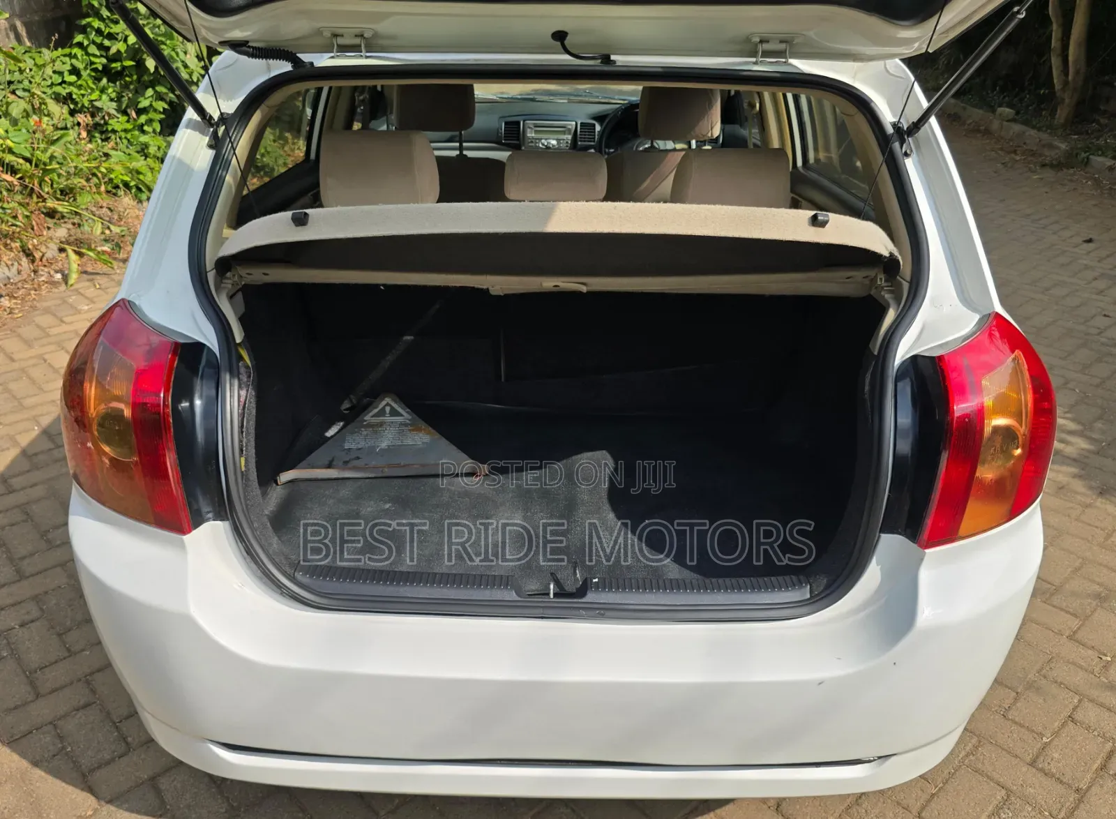 Toyota Corolla RunX 2006 White