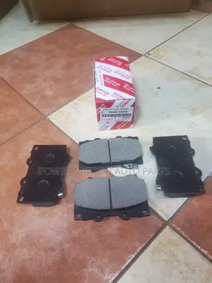 Toyota LC 79 / LC 80/ LC 100 Series Front Brake Pads