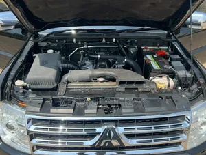 Mitsubishi Pajero 2010 Black