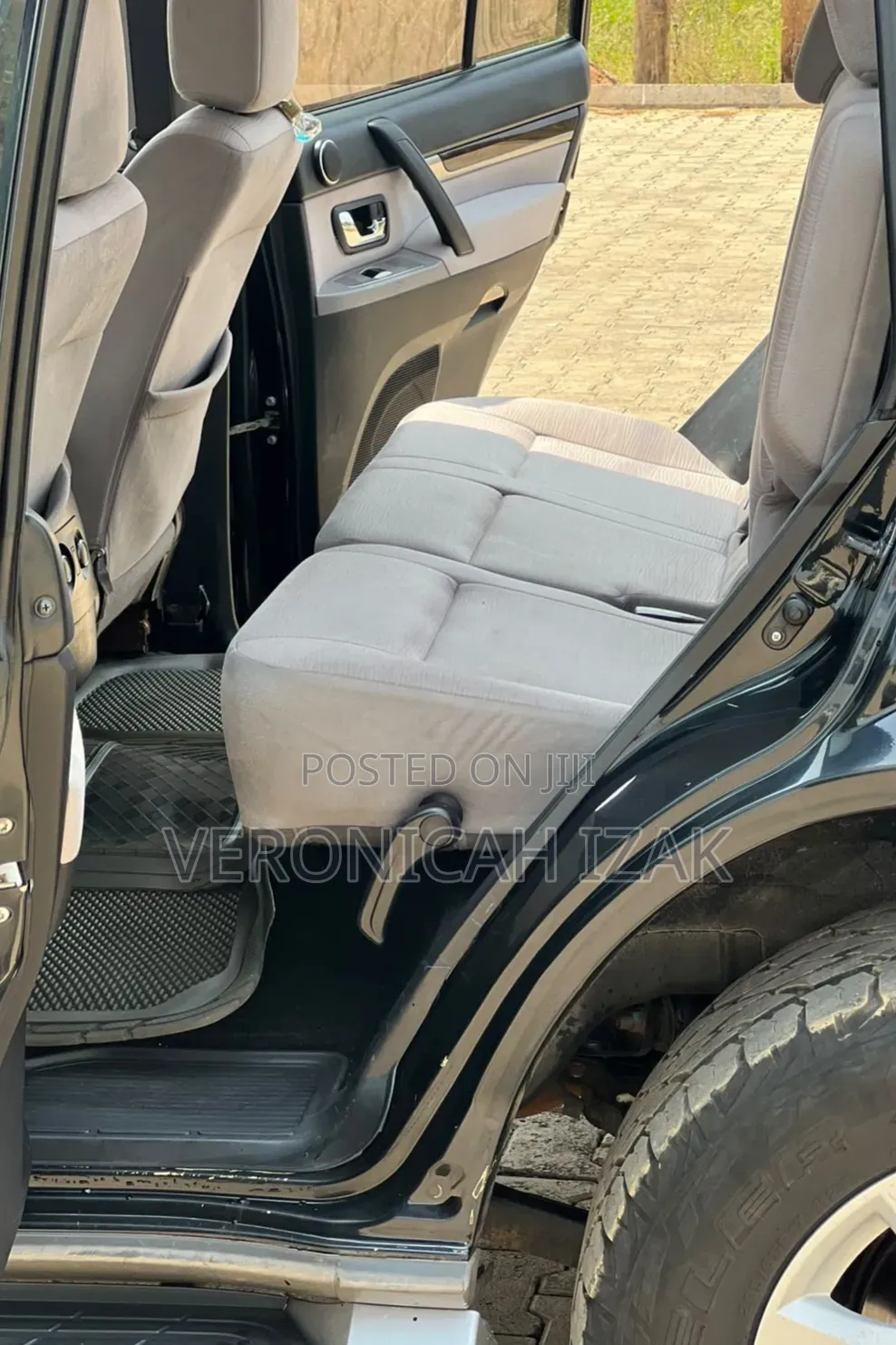 Mitsubishi Pajero 2010 Black