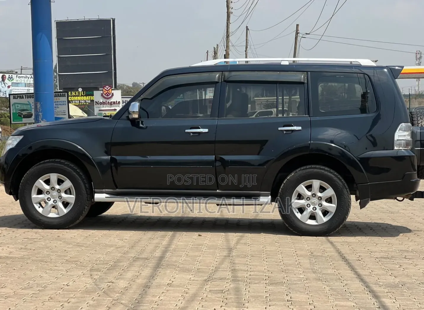 Mitsubishi Pajero 2010 Black