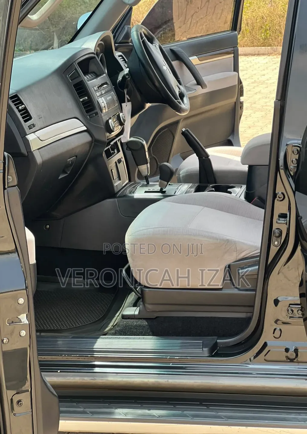 Mitsubishi Pajero 2010 Black