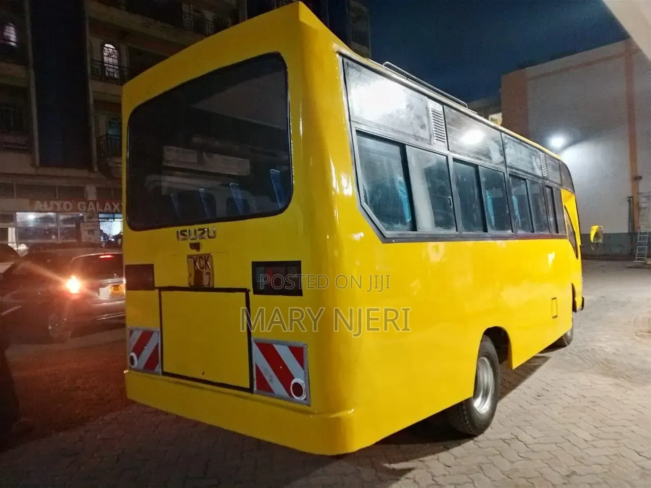 Isuzu Executive Bus 2015 Yellow