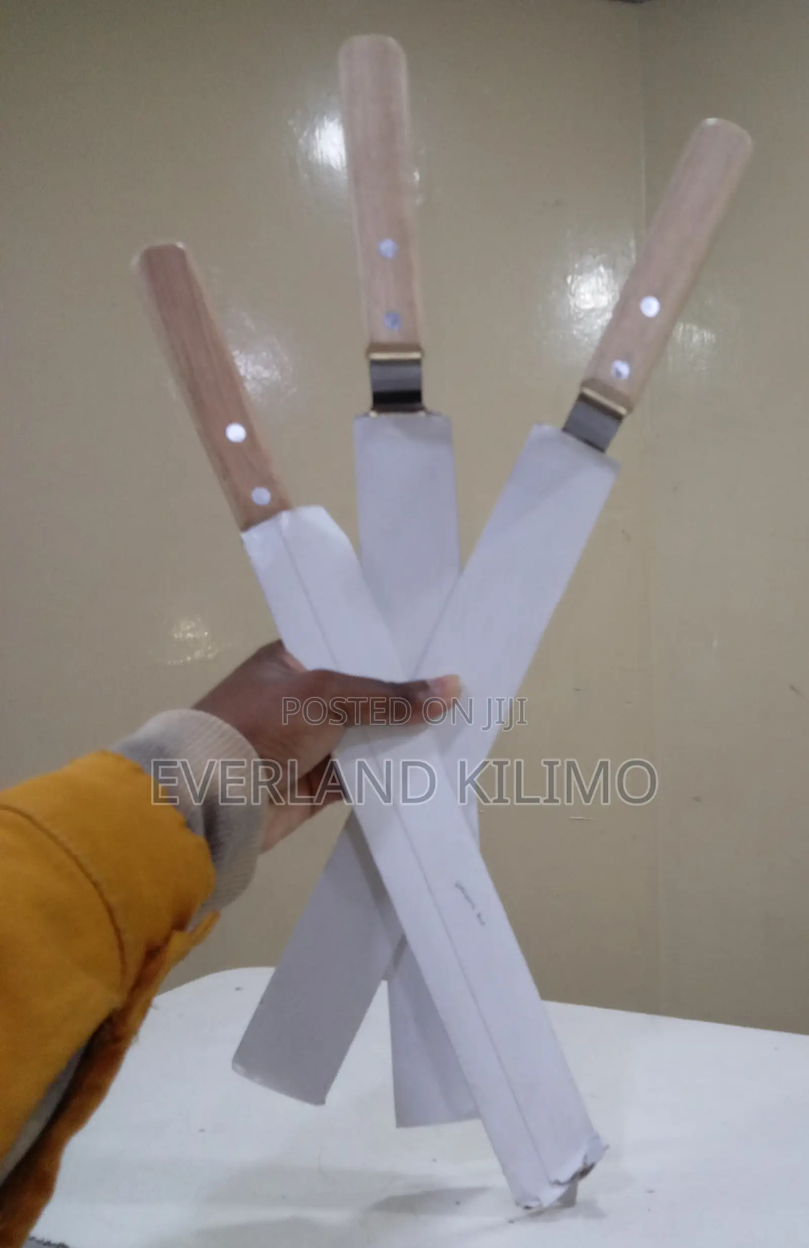 Bee Hive Serrated Uncapping Knife