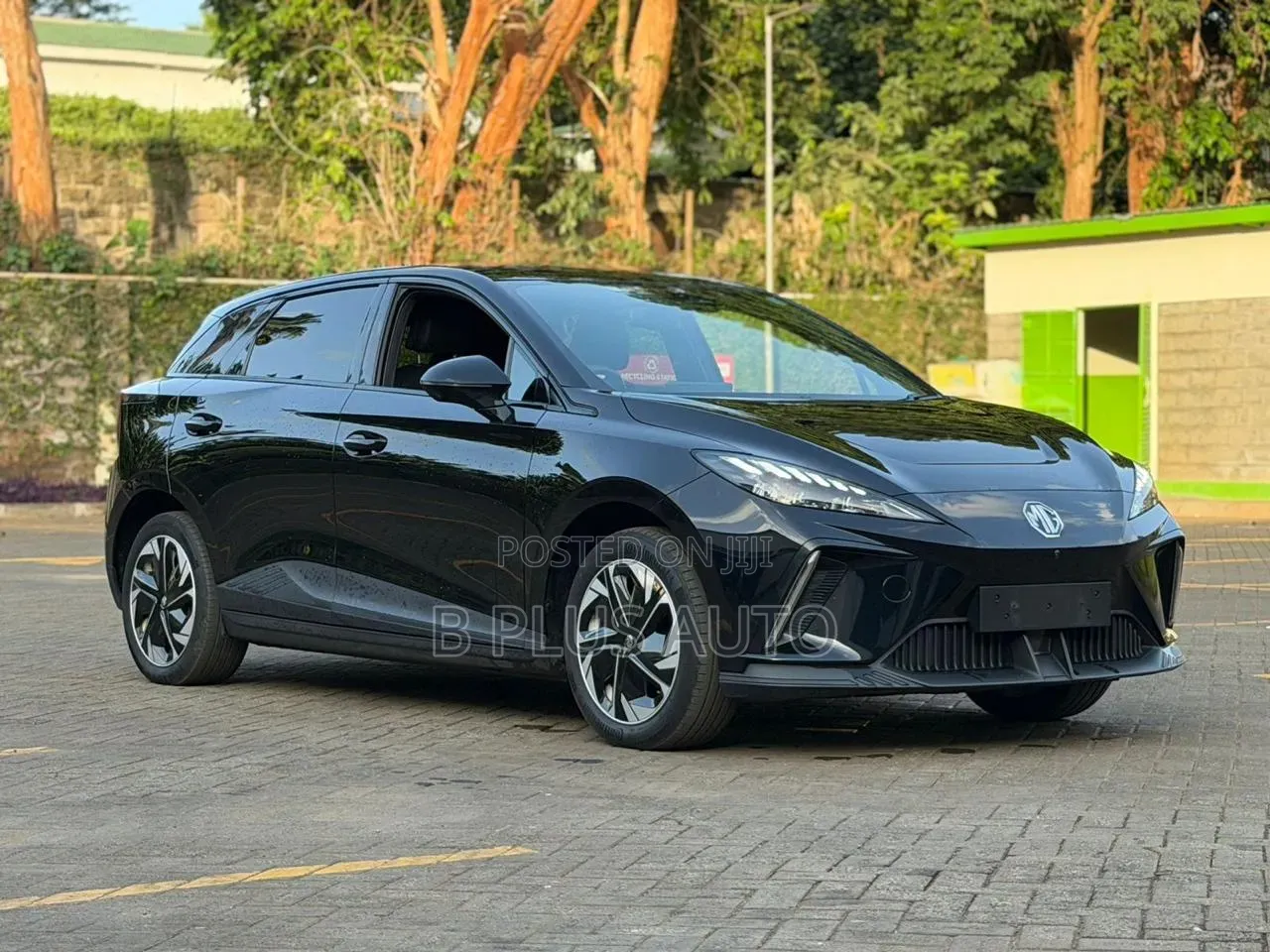 MG MG4 EV 2022 Black