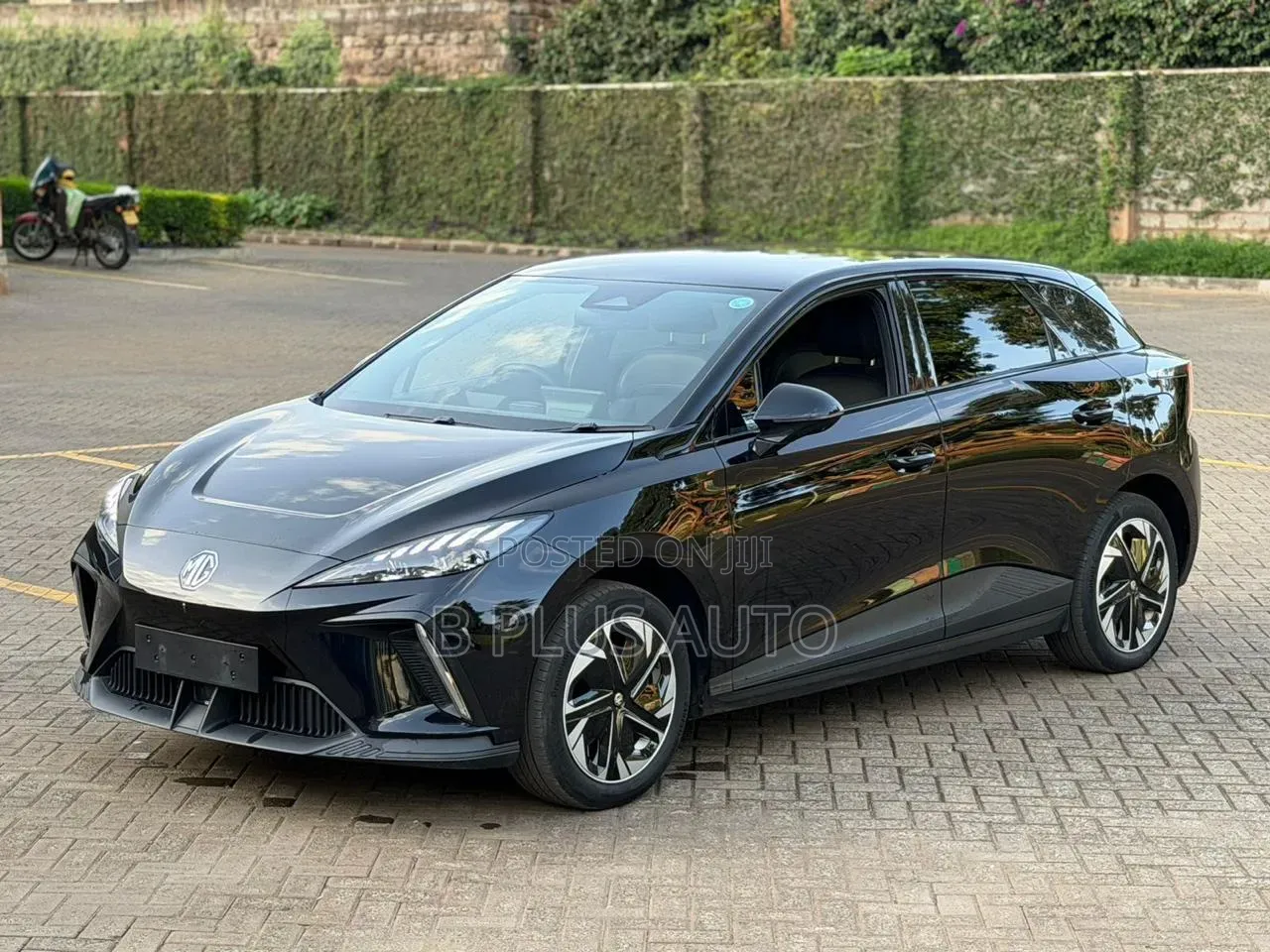 MG MG4 EV 2022 Black