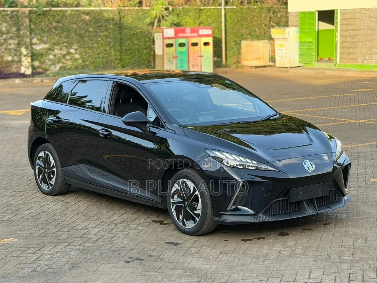 MG MG4 EV 2022 Black