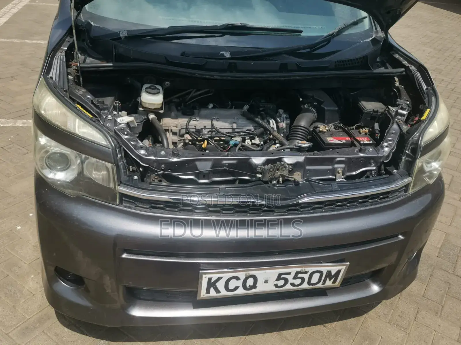Toyota Voxy V 2WD 7-Seater 2011 Black