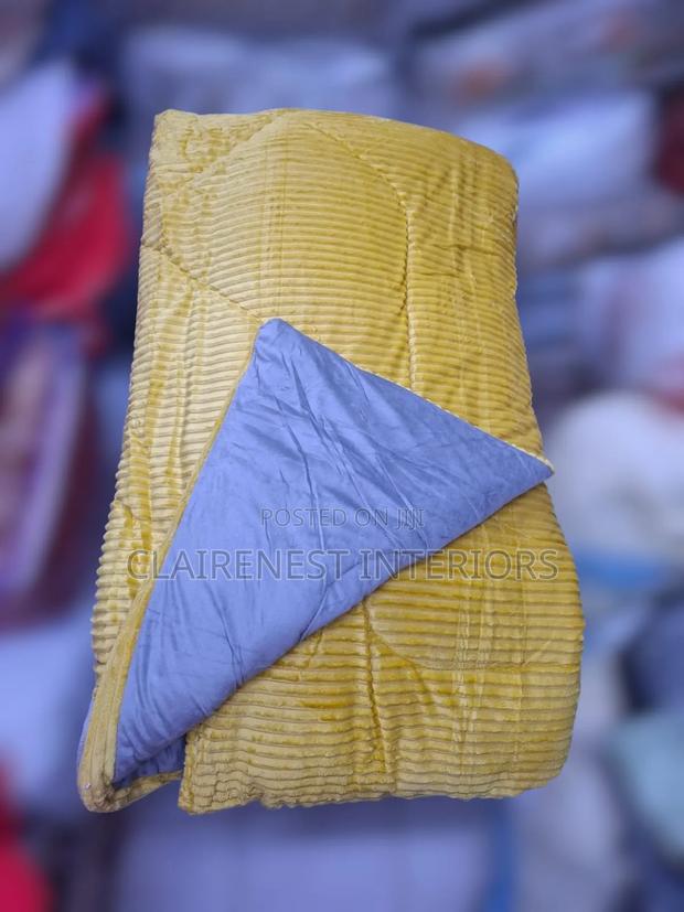 Luxurious and Plush Yellow and White Velvet Duvets